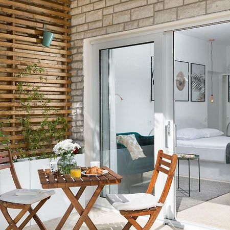 Studio Apartment Close To The Sea 라벡 외부 사진